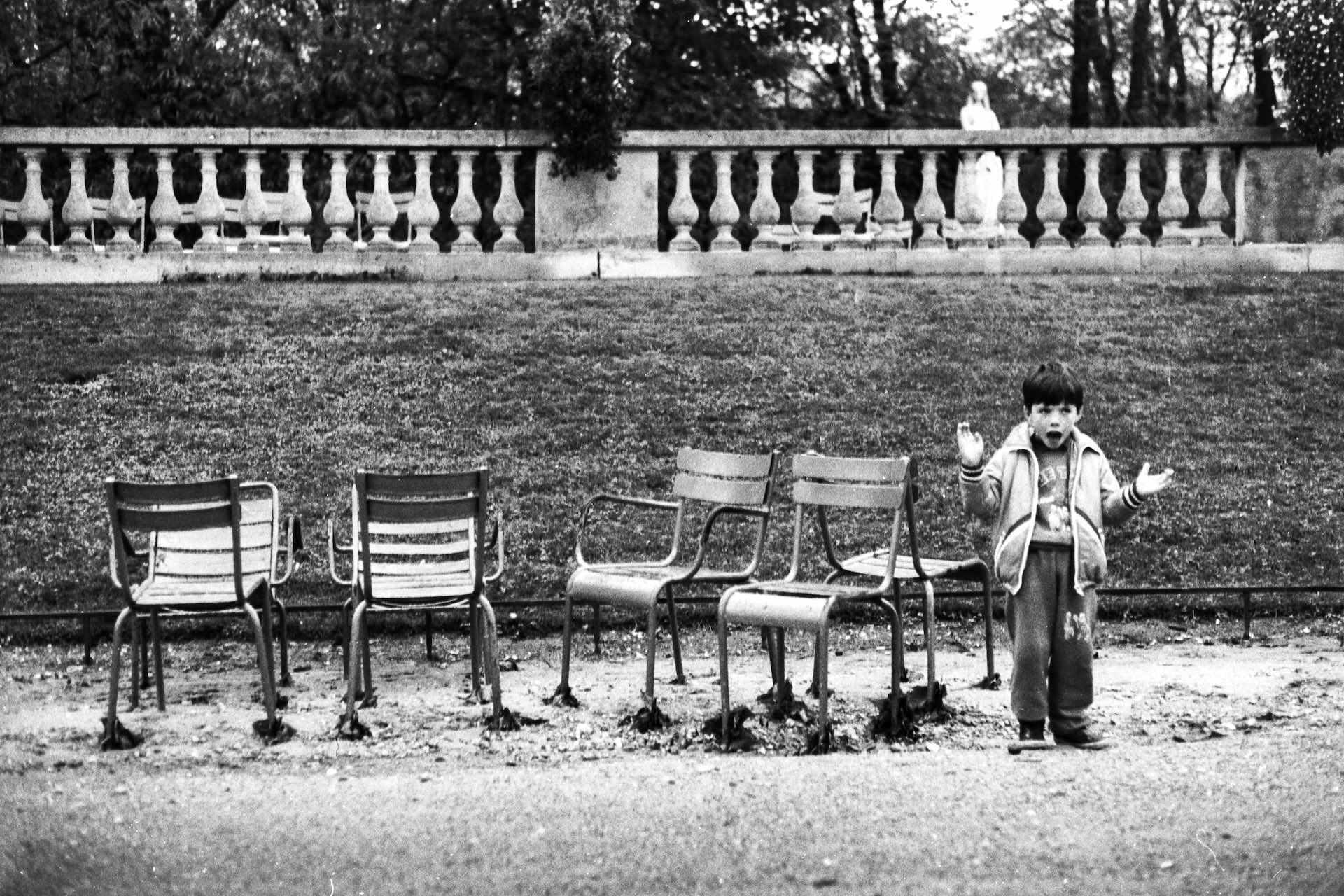 Paris, France, 1987 © Matthieu Hagene